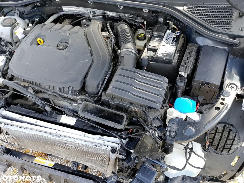 Volkswagen T-Roc - 16