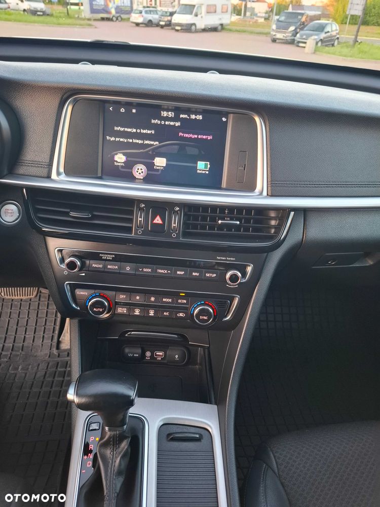 Kia Optima - 8