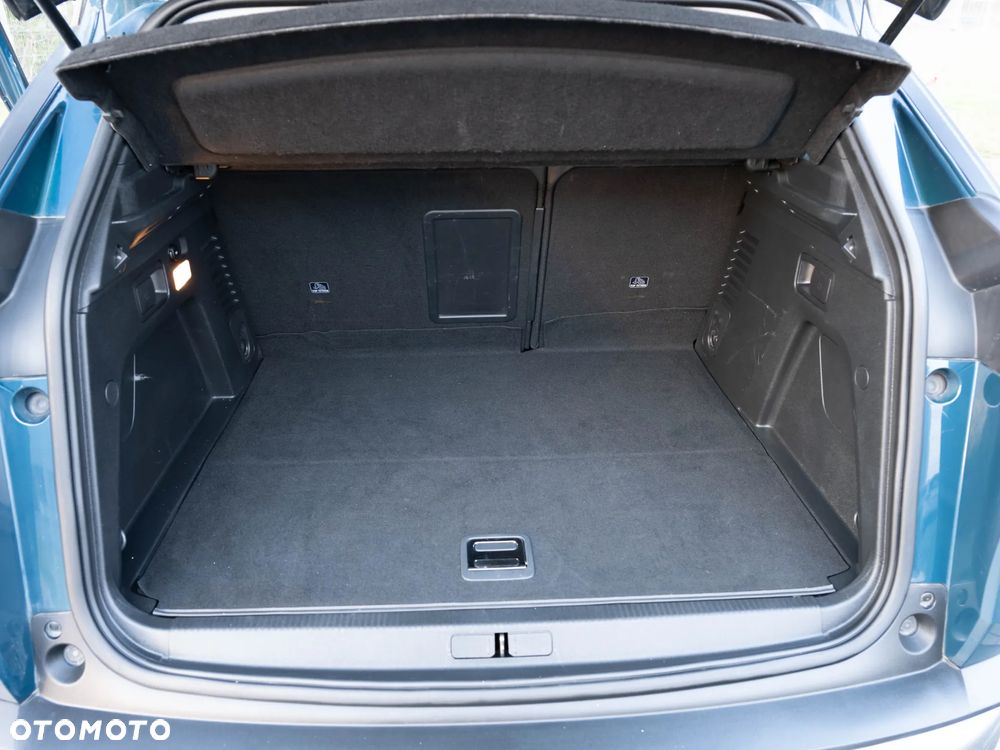 Peugeot 3008 1.6 PureTech Hybrid PHEV Allure Pack S&S EAT8 - 17