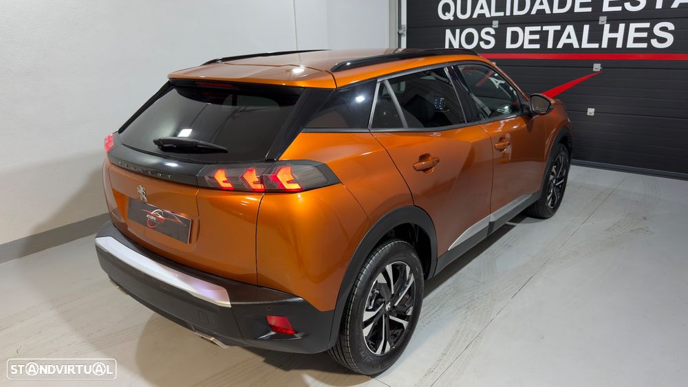 Peugeot 2008 1.2 PureTech Allure EAT8 - 14