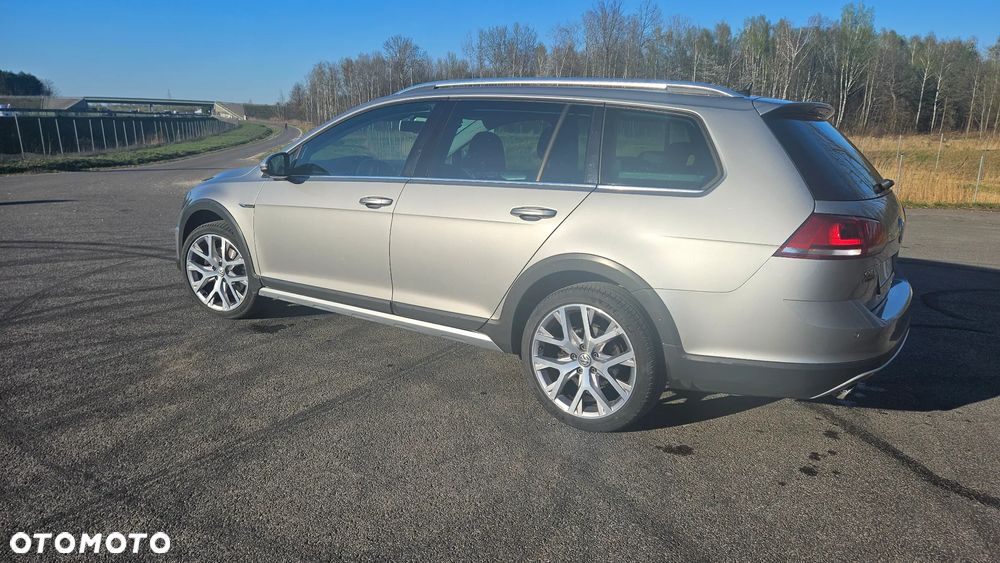 Volkswagen Golf Alltrack - 12