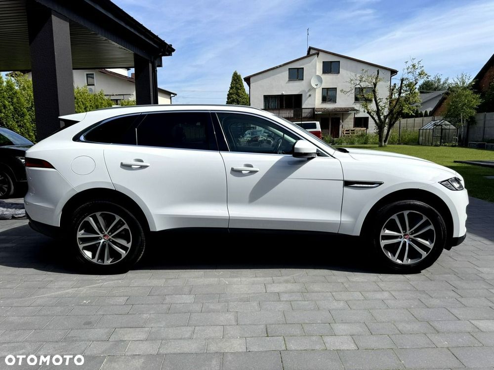 Jaguar F-Pace - 7