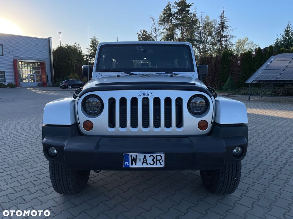 Jeep Wrangler Unlimited 2.8 CRD DPF Automatik Sport - 3
