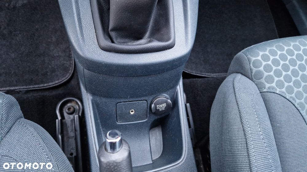 Ford Fiesta 1.6 Ti-VCT Sport - 37