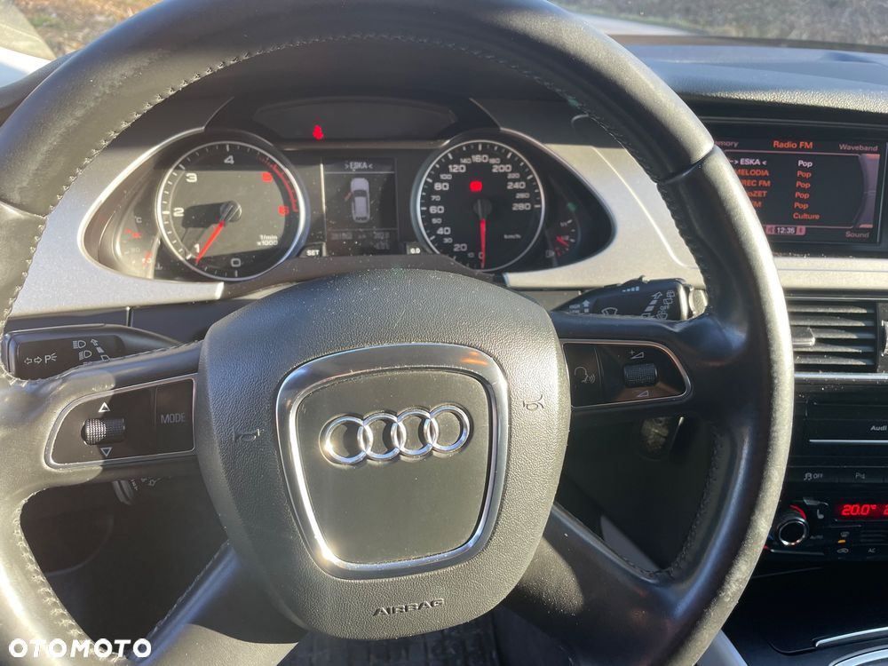 Audi A4 Avant 2.0 TDI - 9
