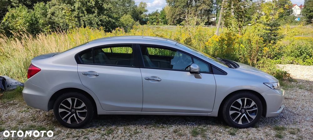 Honda Civic 1.8 i-VTEC Automatik S - 2