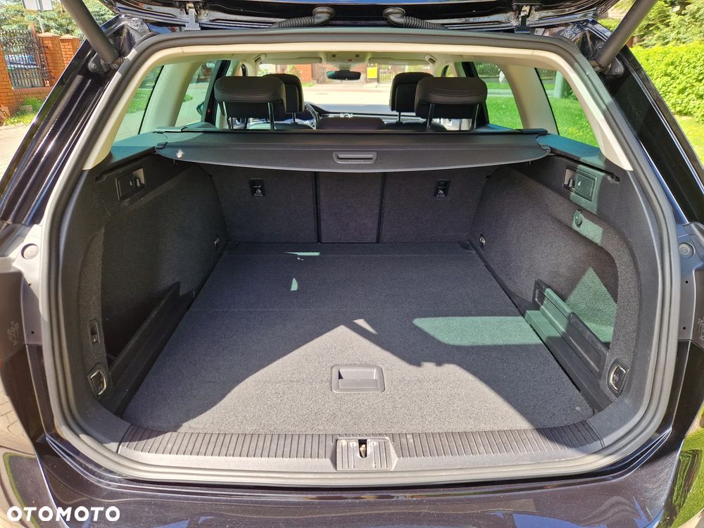 Volkswagen Passat 2.0 TDI SCR Highline DSG - 11