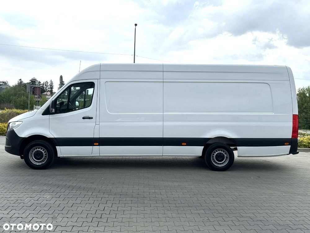Mercedes-Benz Sprinter - 21