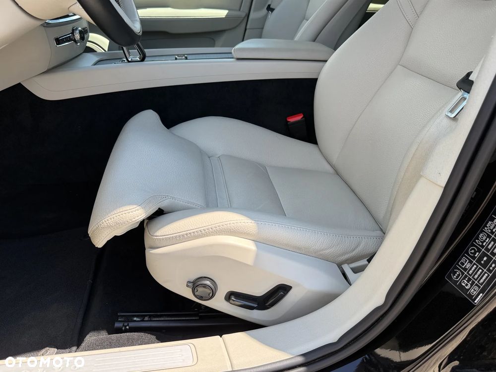 Volvo V60 B3 B Plus Dark - 14