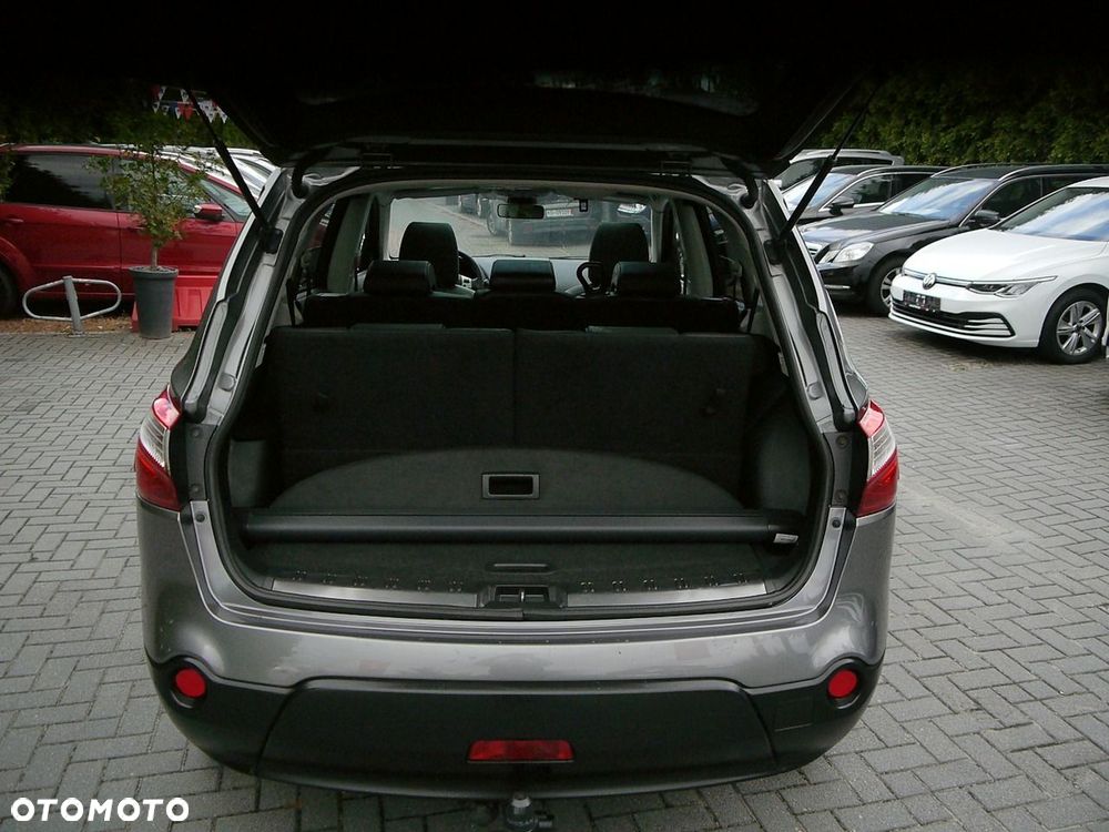 Nissan Qashqai+2 1.6 360 - 18