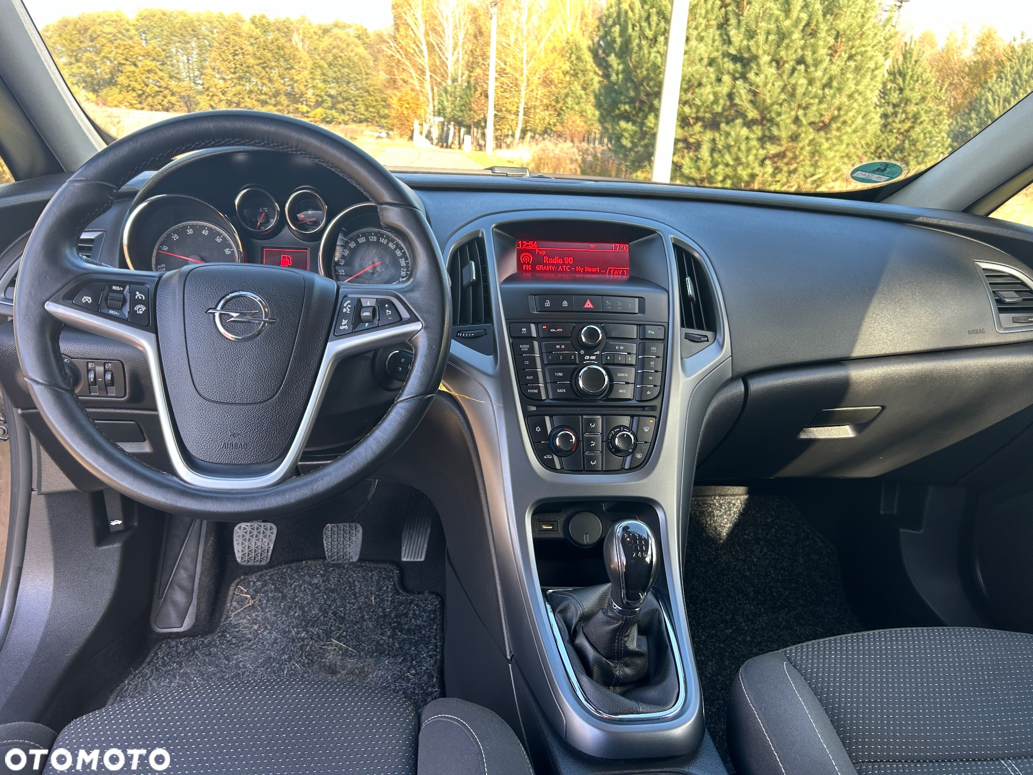 Opel Astra GTC 1.4 Turbo - 4