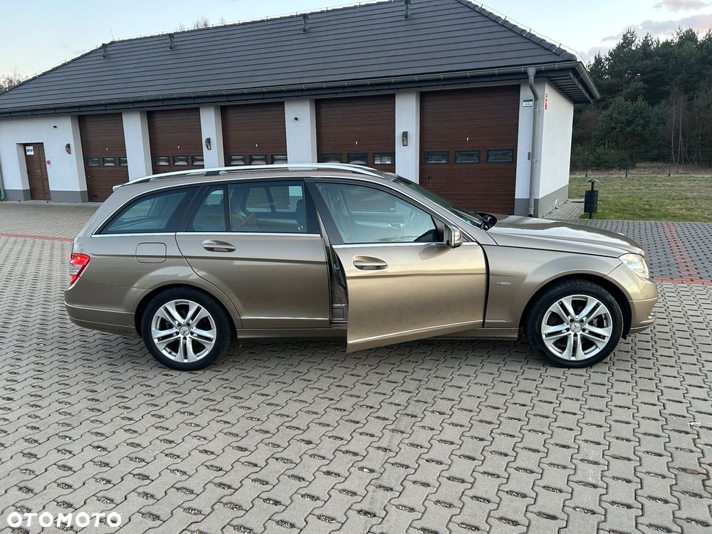Mercedes-Benz Klasa C 180 Kompressor Automatik BlueEFFICIENCY - 11