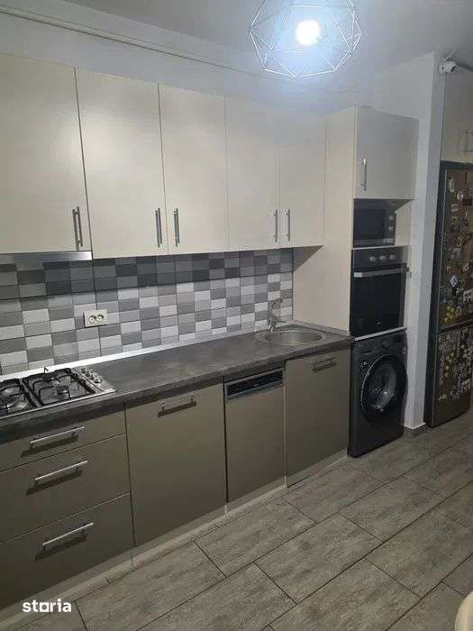 Apartament cu 3 camere, 76 mp, parcare, zona Stadionului — fotografia 3
