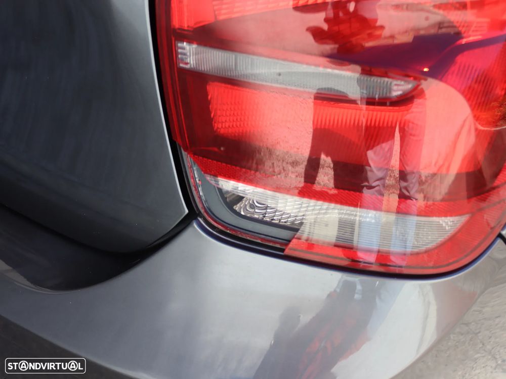 BMW 116 dA Line Sport - 32