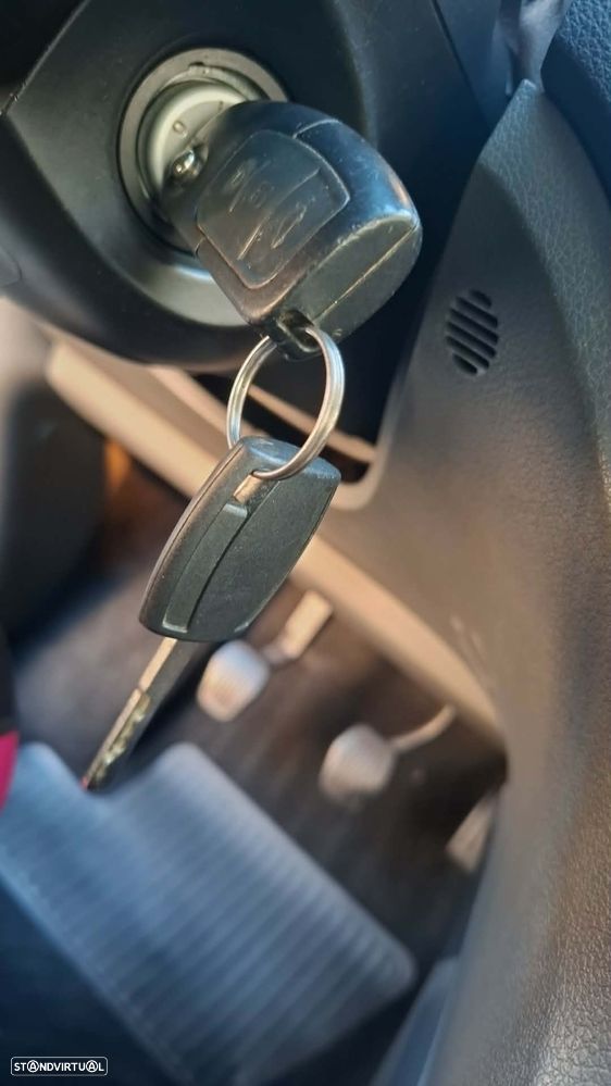 Ford C-Max 1.6 TDCi Titanium - 21