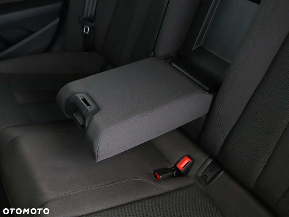 Audi A4 Avant 40 TDI Advanced S tronic - 38
