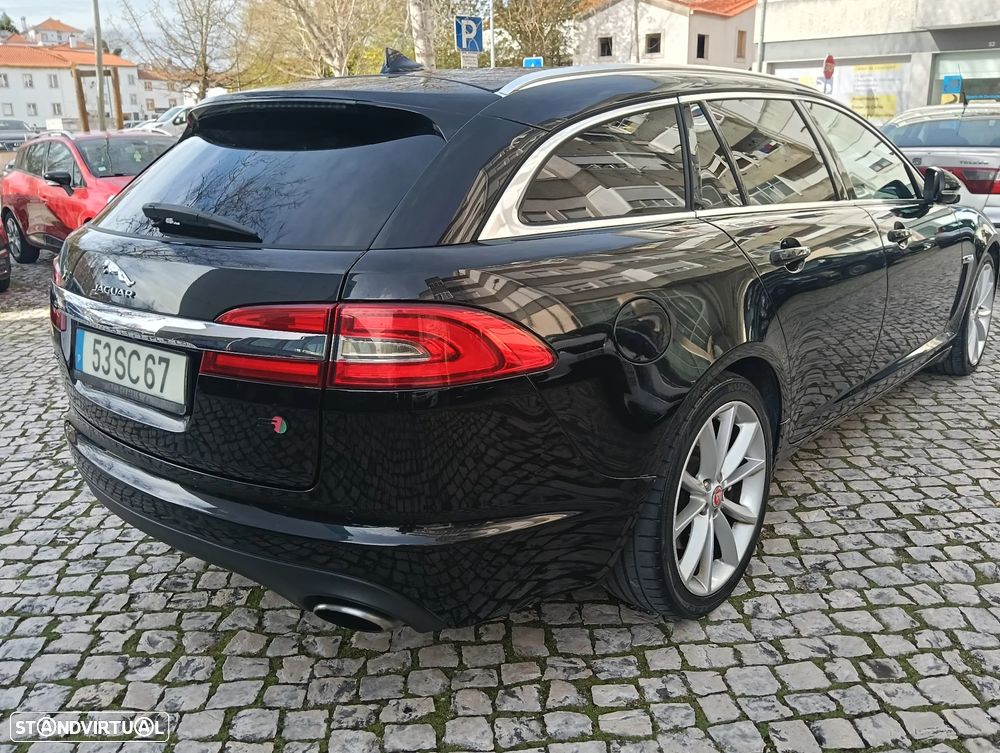 Jaguar XF Sportbrake 2.2 D R-Sport - 33