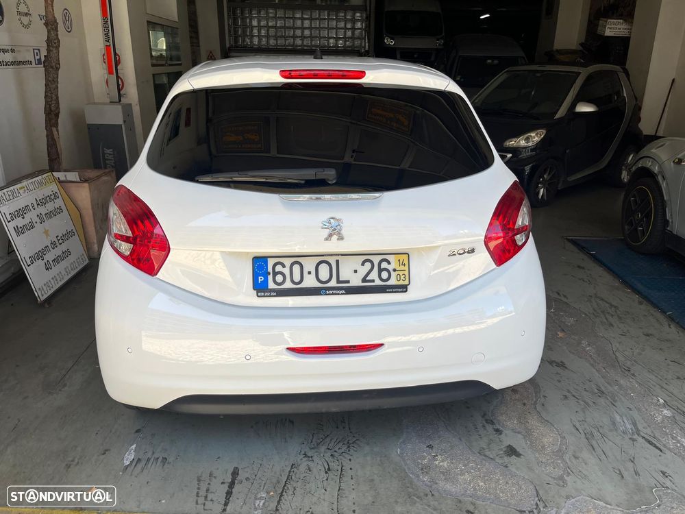 Peugeot 208 1.4 HDi - 4