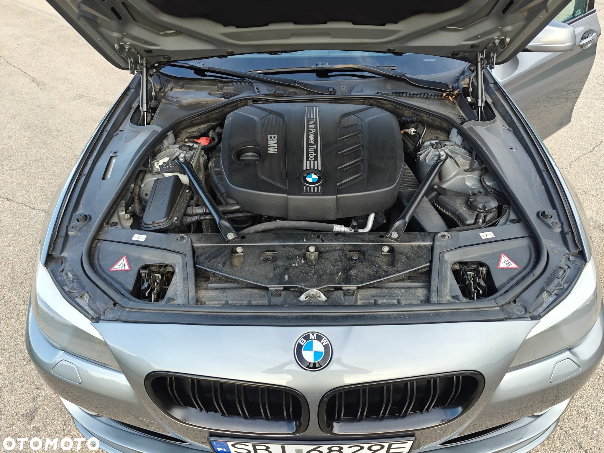 BMW Seria 5 525d xDrive Touring - 11