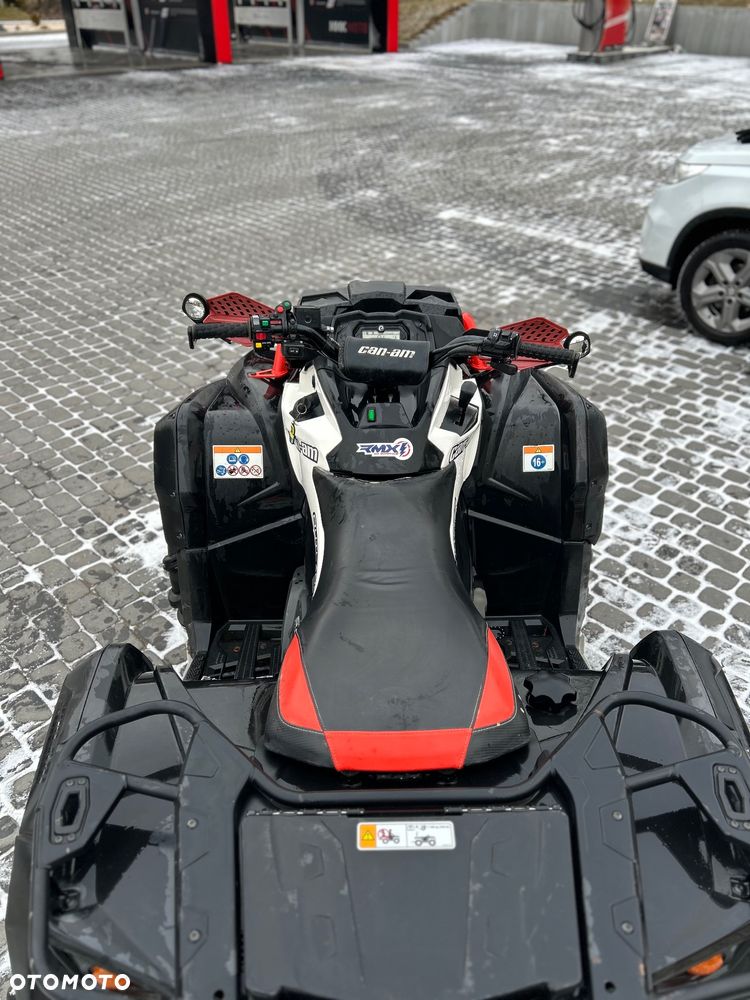 Can-Am Outlander - 2
