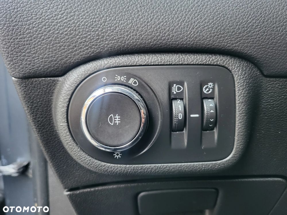 Opel Zafira - 29