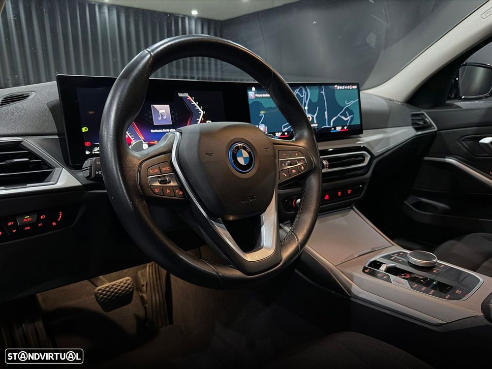 BMW 320 e Line Sport Auto - 14