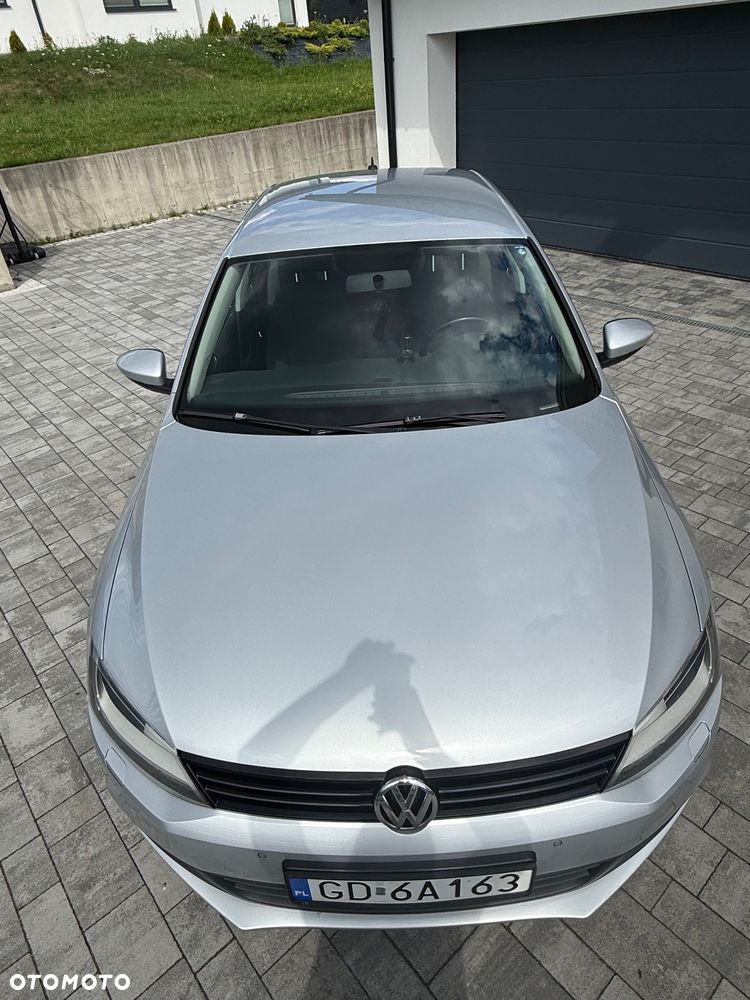 Volkswagen Jetta - 10