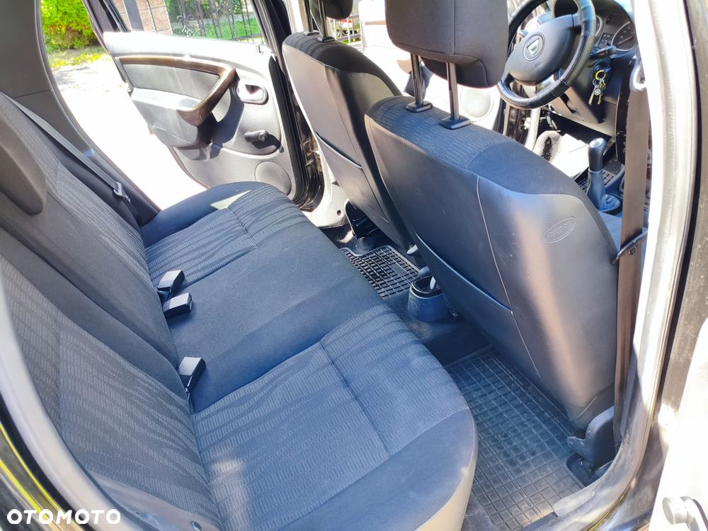 Dacia Duster 1.6 - 16