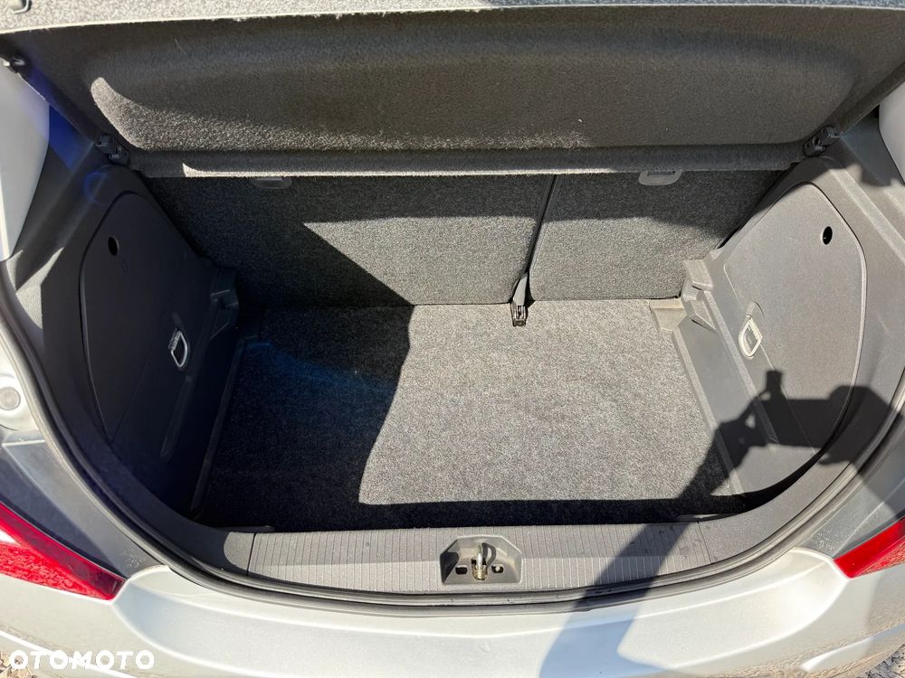 Opel Corsa - 16