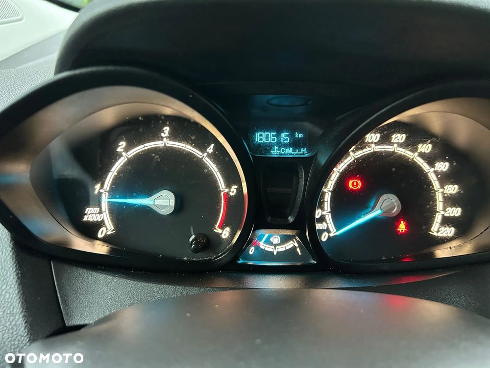 Ford Transit Courier - 7