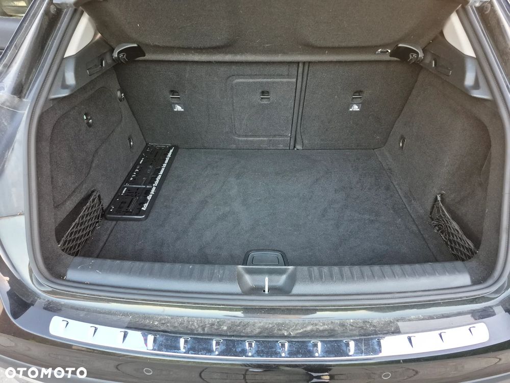 Mercedes-Benz GLA 200 d 7G-DCT AMG Line - 24