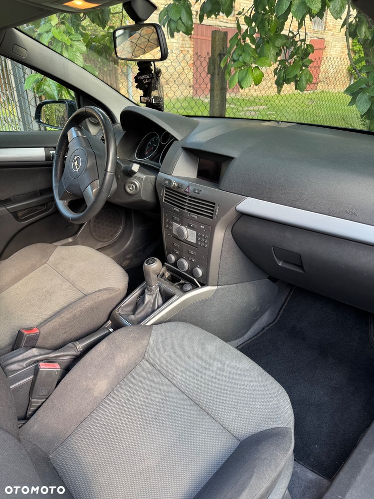 Opel Astra 1.6 Sport - 10
