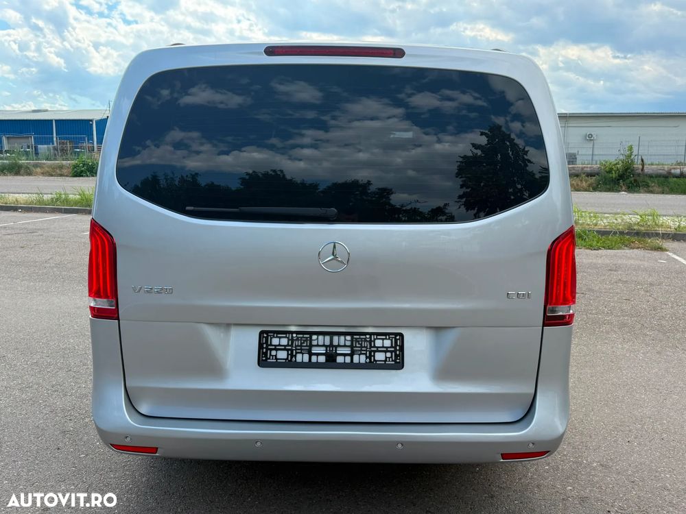 Mercedes-Benz V 220 CDI Long Avantgarde - 35