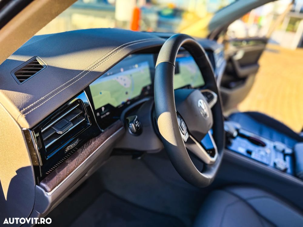 Volkswagen Touareg V6 TDI 4MOTION Elegance - 14