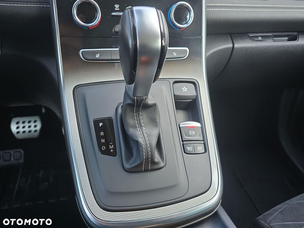 Renault Scenic - 17