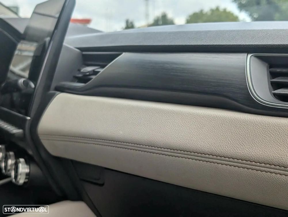 Renault Captur 1.6 E-Tech Plug-In Initiale Paris - 20