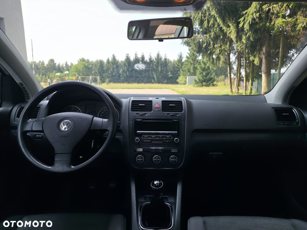 Volkswagen Golf - 11