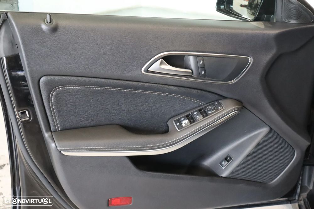 Mercedes-Benz CLA 200 CDi Urban Aut. - 11