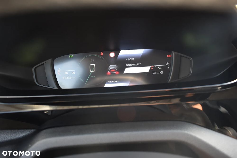 Peugeot 308 1.5 BlueHDi Allure S&S EAT8 - 30