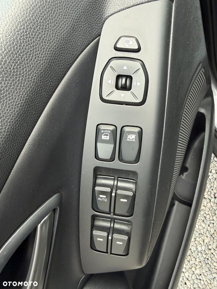 Hyundai ix35 1.6 2WD Fifa World Cup Edition - 15