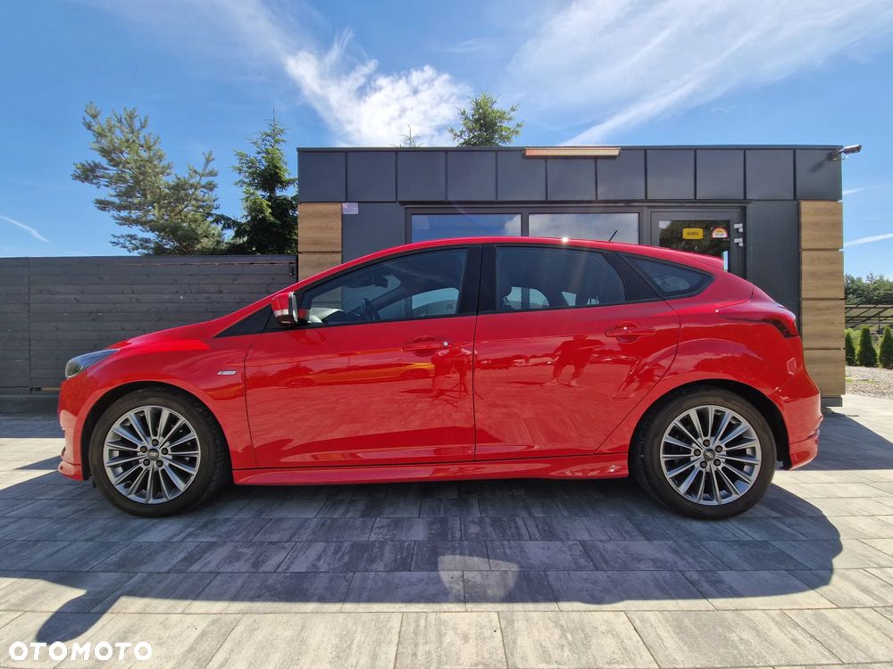 Ford Focus 1.0 EcoBoost ST-Line Red ASS - 2