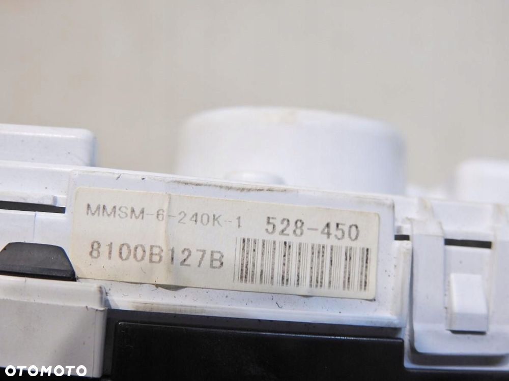 LICZNIK MITSUBISHI LANCER VIII 1.8 16V 8100B127B - 6