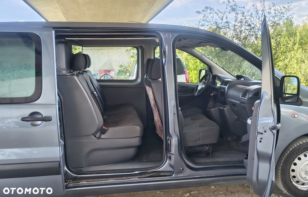 Peugeot Expert - 8
