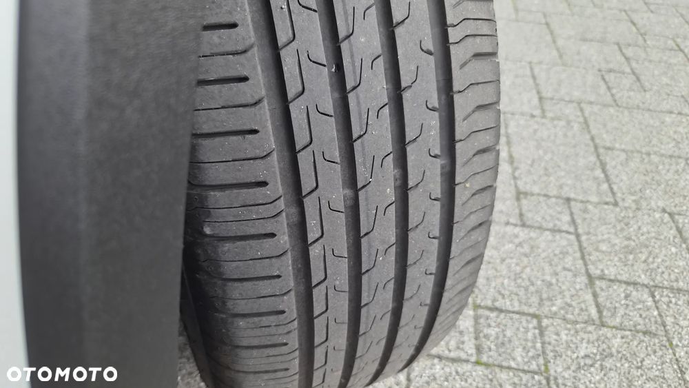 Volvo XC 40 T3 Geartronic Momentum Pro - 38