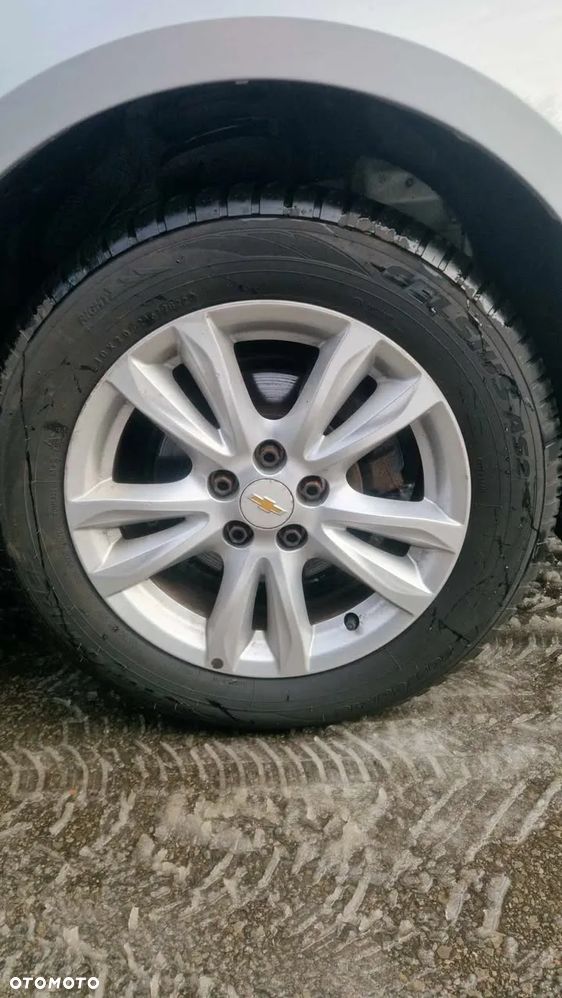 Chevrolet Cruze Station Wagon 1.6 LS - 28