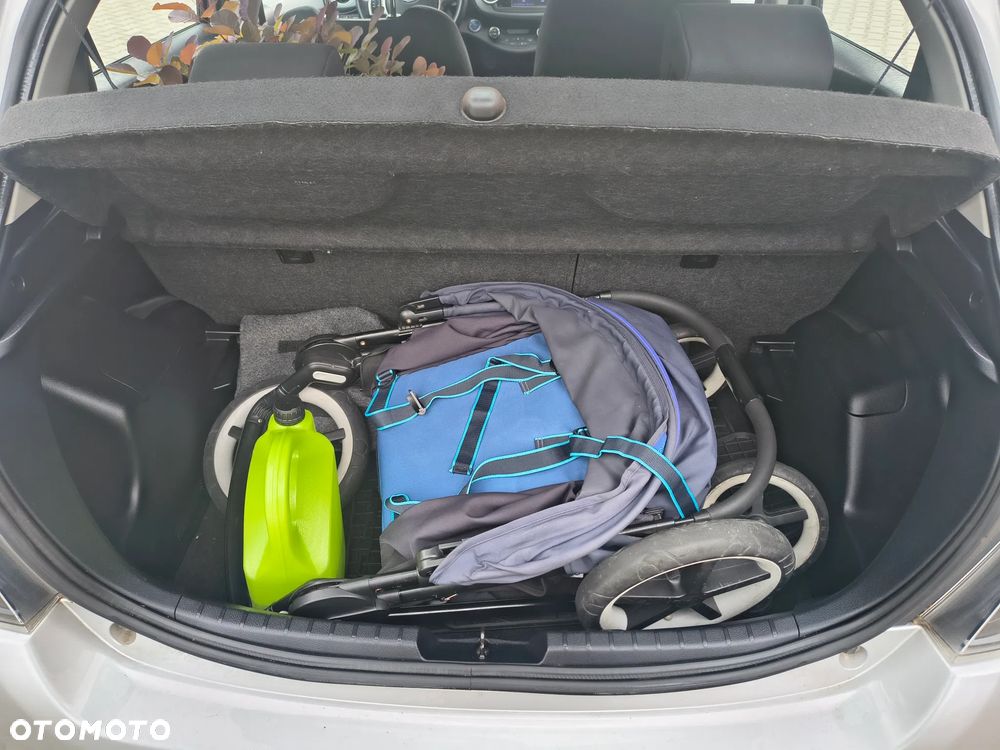 Toyota Yaris - 9
