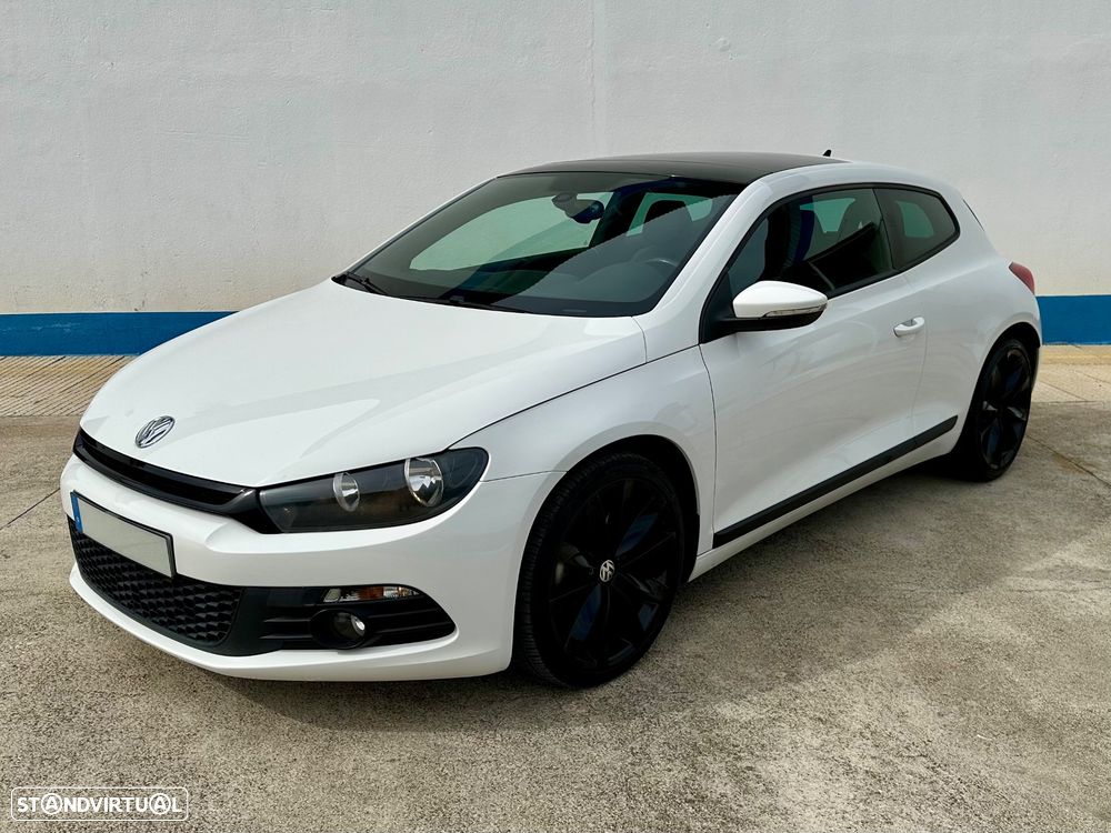 VW Scirocco 2.0 TSI Sport DSG - 11