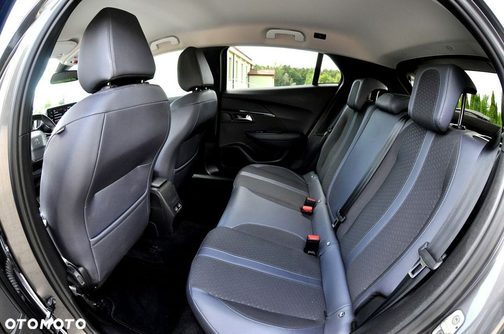 Peugeot 2008 1.2 PureTech Allure Pack S&S - 18