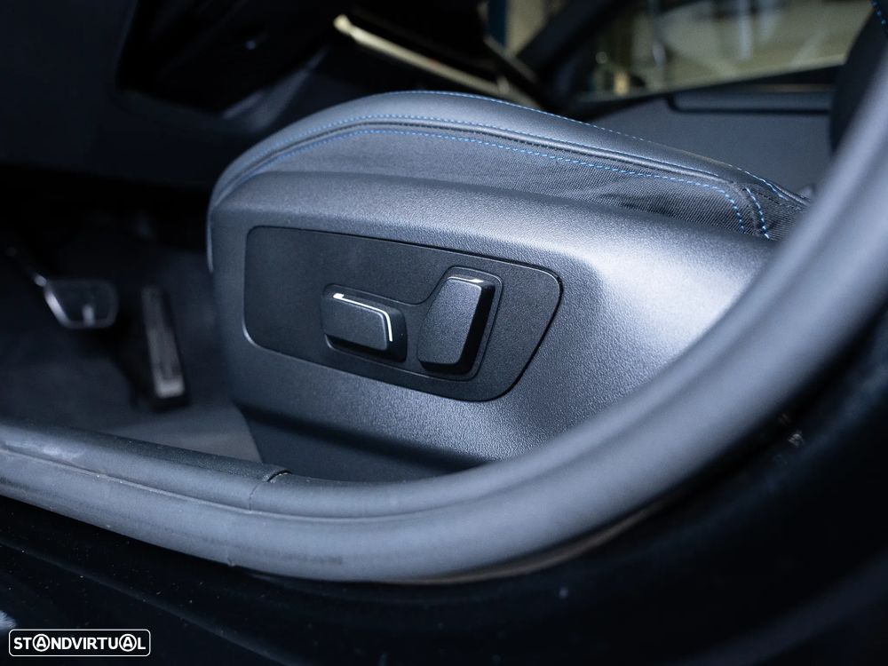 BMW 530 e Pack Desportivo M - 18