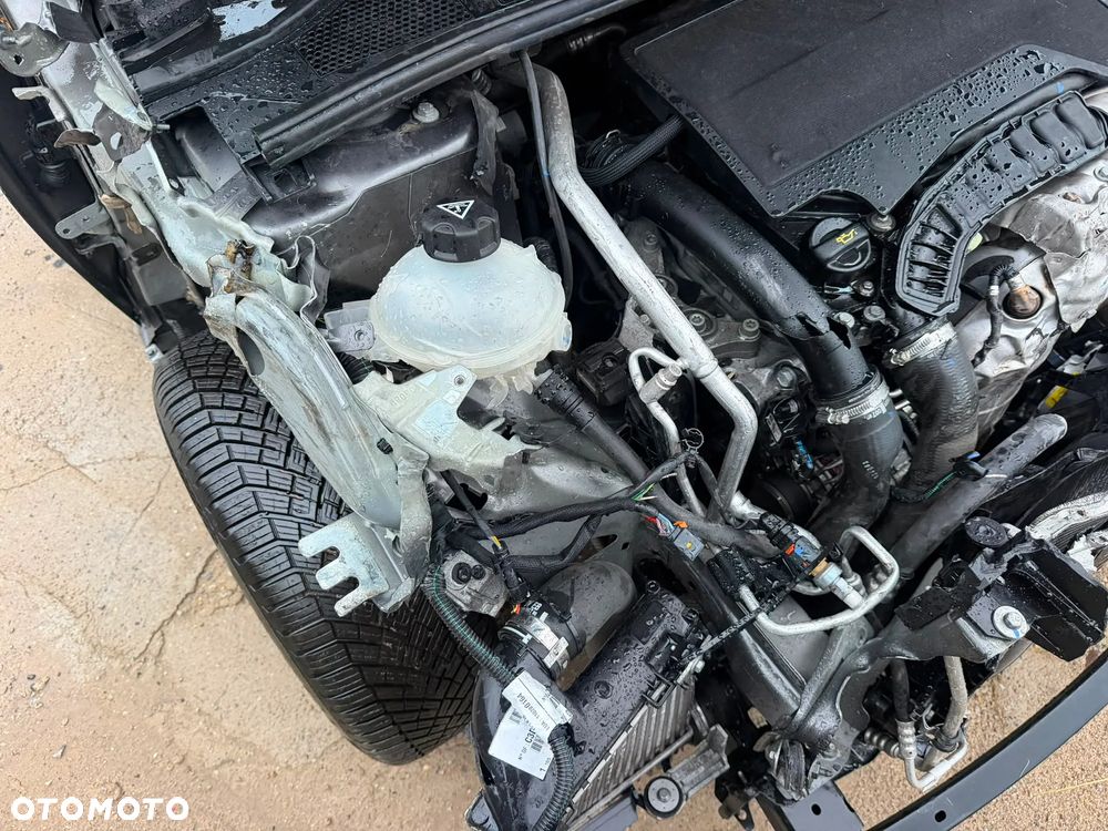 Peugeot 308 PureTech 130 EAT8 Active Pack - 30